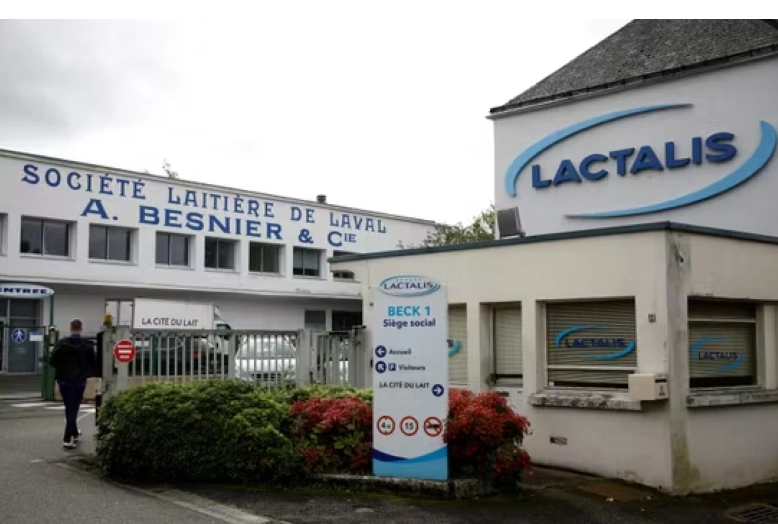 Sau Nestlé, Danone và Lactalis đồng loạt thu hồi sản phẩm sữa cho trẻ sơ sinh
